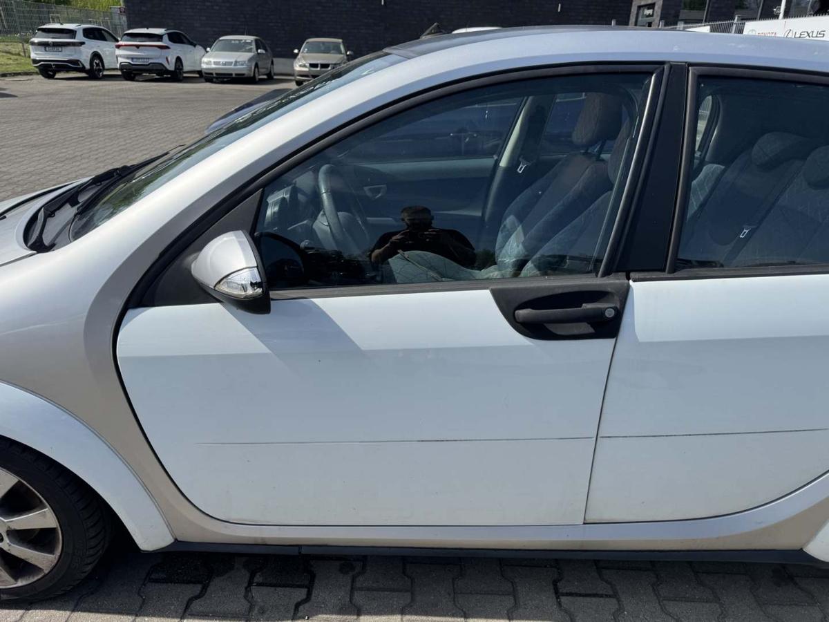 Smart ForFour 454 original T&uuml;r vorn links Ice White Rohbau Bj.2006